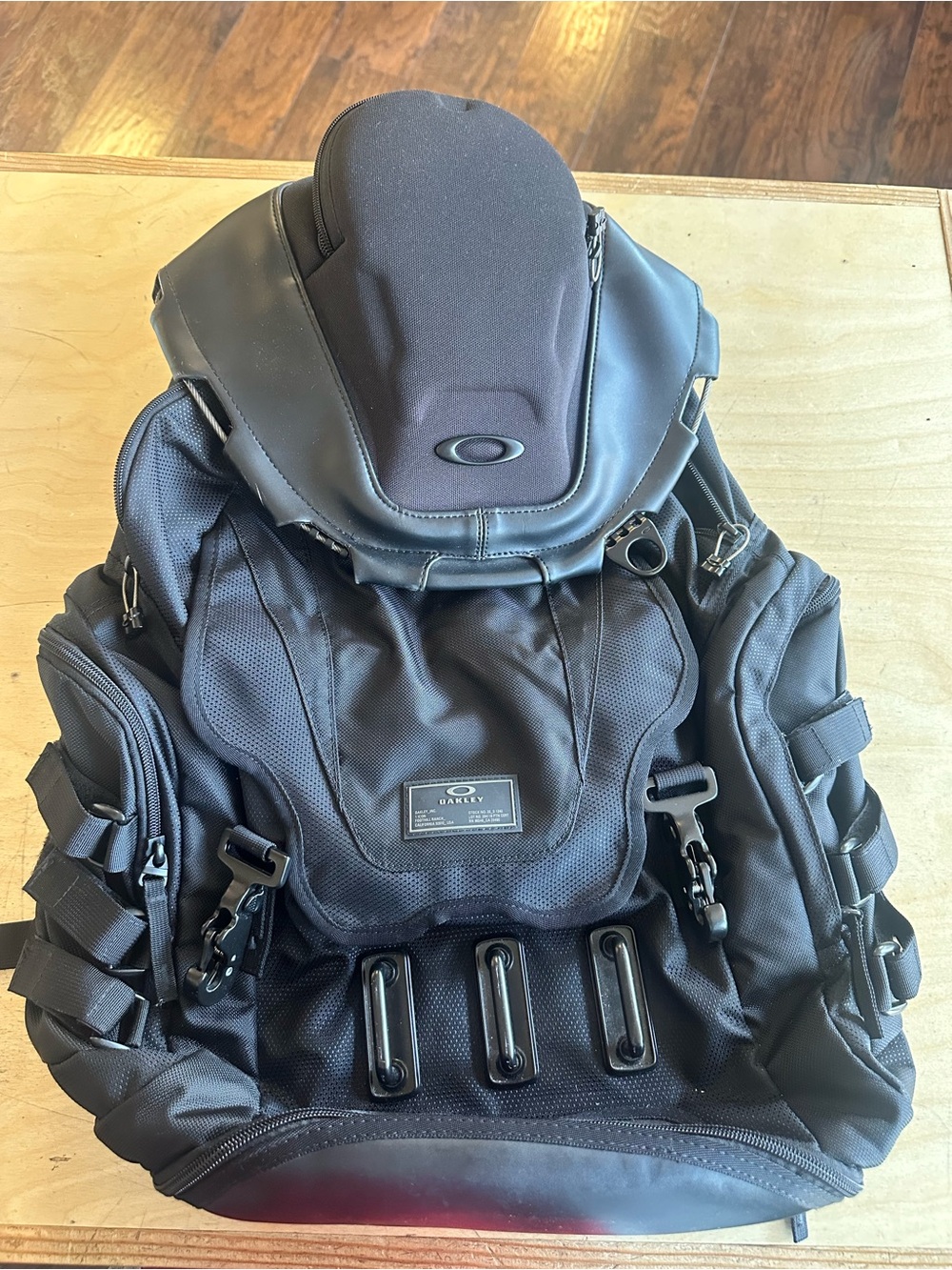 Oakley ICON Black Tactical-Style Backpack with Multiple Pockets